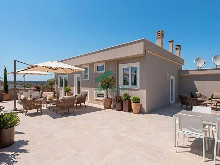Casa bilocale in vendita in Viale Tenente Pietro Sbiroli, Putignano