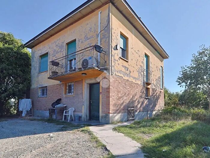Casa quadrilocale in vendita in Via Beziera, Reggio nell'Emilia