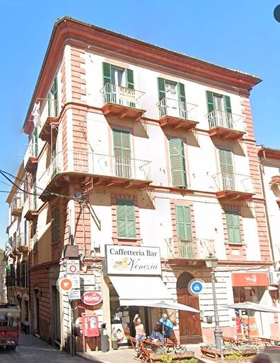 Appartamento con 5 locali in vendita in Chieti, Chieti