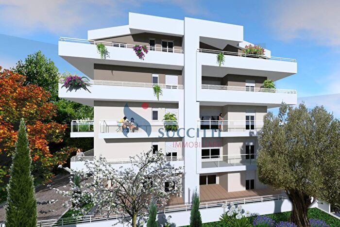 Appartamento trilocale in vendita in Via Isonzo, Tortoreto