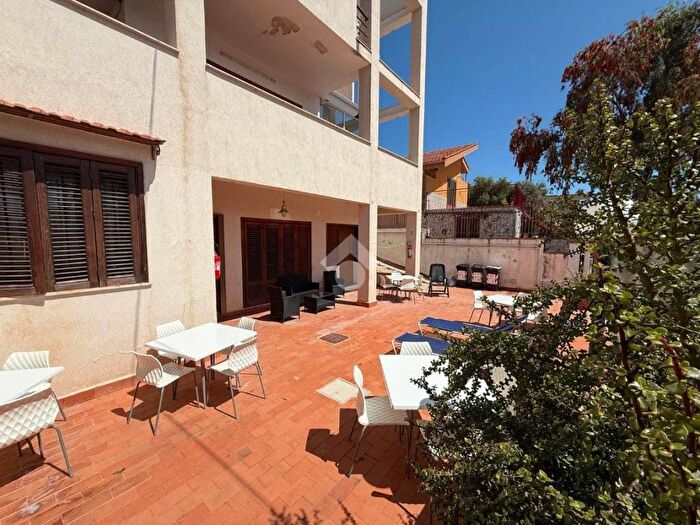 Appartamento bilocale in affitto in Via Tolomea, Mondello Valdesi, Palermo