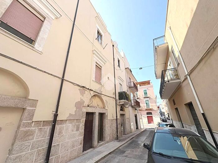 Appartamento quadrilocale in vendita in Via N Pandolfelli, Barletta