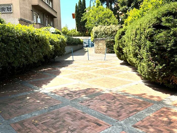 Appartamento con 5 locali in affitto in Euclide, Roma