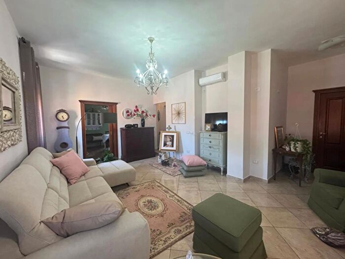 Appartamento trilocale in vendita in Via Gramsci, Iglesias