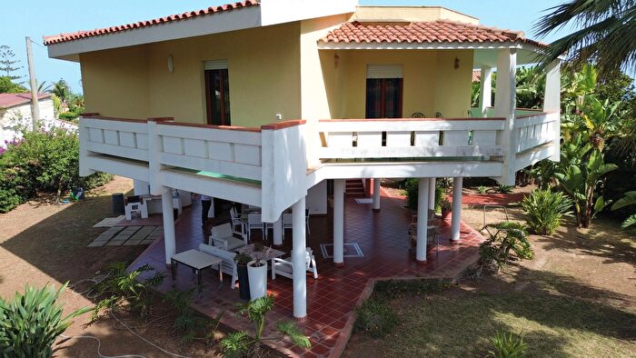 Casa con 6 locali in vendita in Via dei Lidi, Siracusa