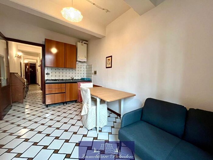 Appartamento bilocale in affitto in Borgo San Lorenzo, Duomo, Firenze