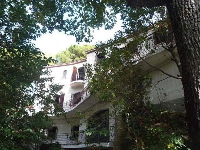 Casa con 8 locali in vendita in Via Gioberti, Bordighera