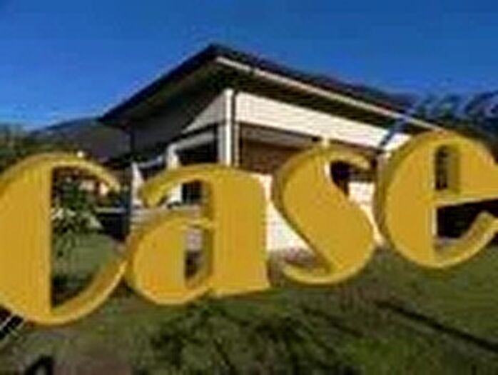 Casa con 10 locali in vendita in Camaiore