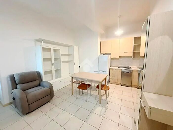 Appartamento monolocale in vendita in Via Edmondo De Amicis, Lissone