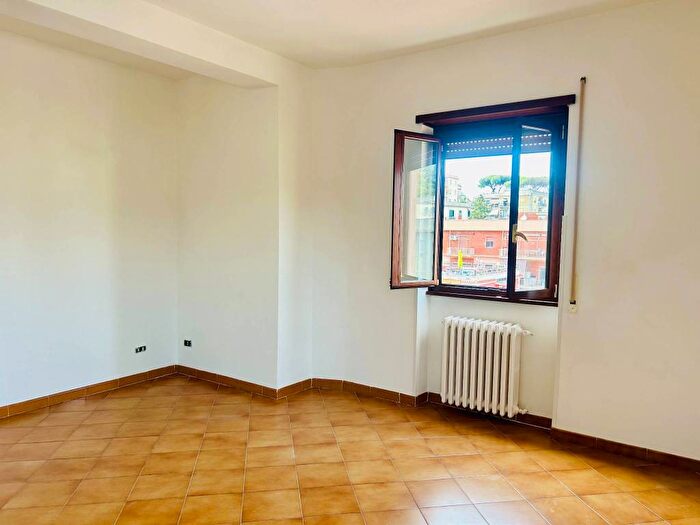 Appartamento bilocale in affitto in Via Santafiora, Trullo Colle del Sole, Roma