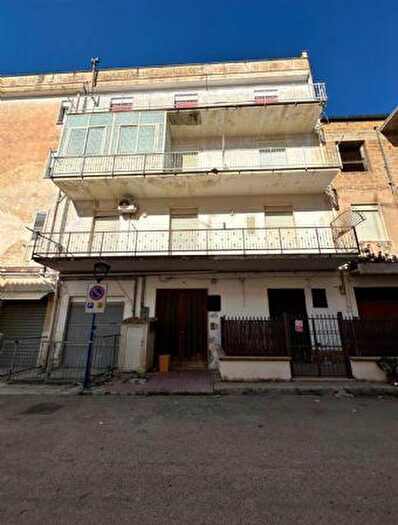 Appartamento quadrilocale in vendita in Via Egadi, Ribera