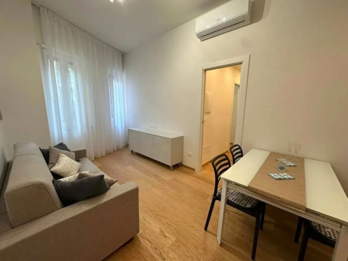 Appartamento trilocale in affitto in Via del Santuario, Finale Ligure