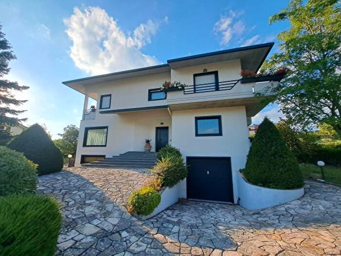 Casa con 6 locali in vendita in Località Massari, Bojano