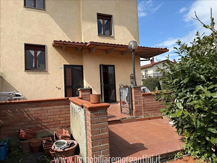 Casa con 5 locali in vendita in Sarteano