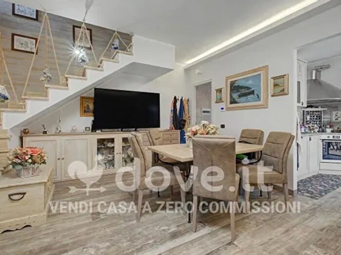 Casa trilocale in vendita in Via dei Salici e, Anzio