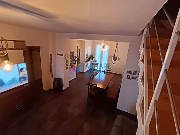 Casa quadrilocale in vendita in Rosignano Marittimo