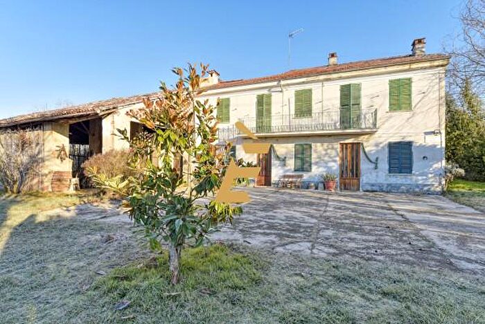 Casa trilocale in vendita in Strada Villabella, Valenza