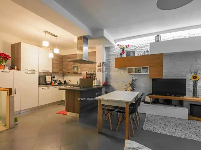 Appartamento trilocale in vendita in Zona Semicentrale, Poggibonsi