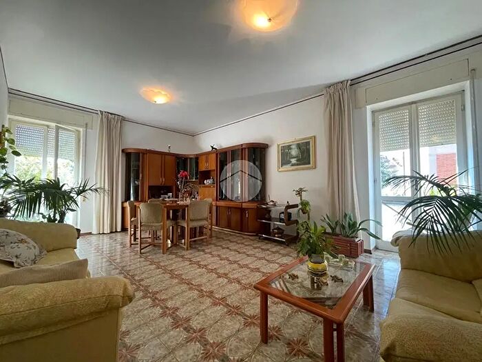 Appartamento quadrilocale in vendita in Via Friuli, Terni