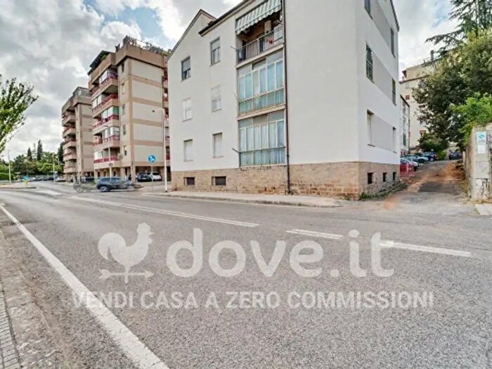 Appartamento con 6 locali in vendita in Via Pietro Canalis, Sassari