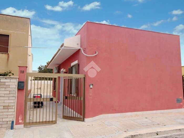 Casa trilocale in affitto in Via Marco Polo, Tonnara Di Bonagia, Valderice
