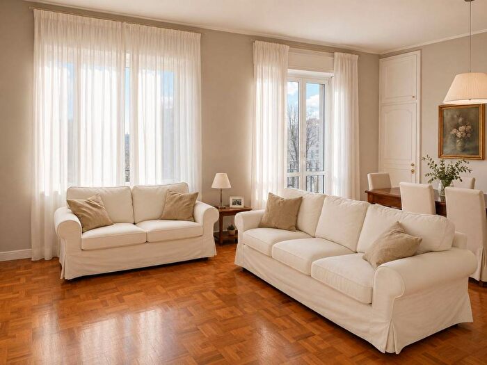 Appartamento quadrilocale in affitto in Viale Bianca Maria, Guastalla, Milano