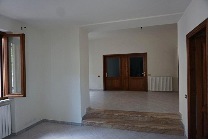 Appartamento quadrilocale in vendita in Gallicano