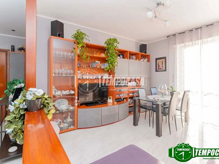 Appartamento bilocale in vendita in Via Federico Vassallo, Bareggio