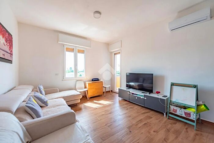 Appartamento bilocale in vendita in Via Monte Spluga, Baranzate