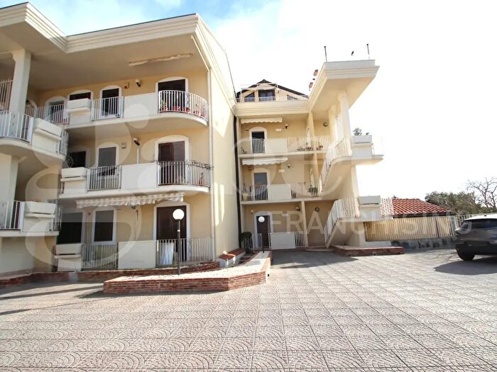 Appartamento in vendita in Via Emanule Cutore, Gravina Di Catania