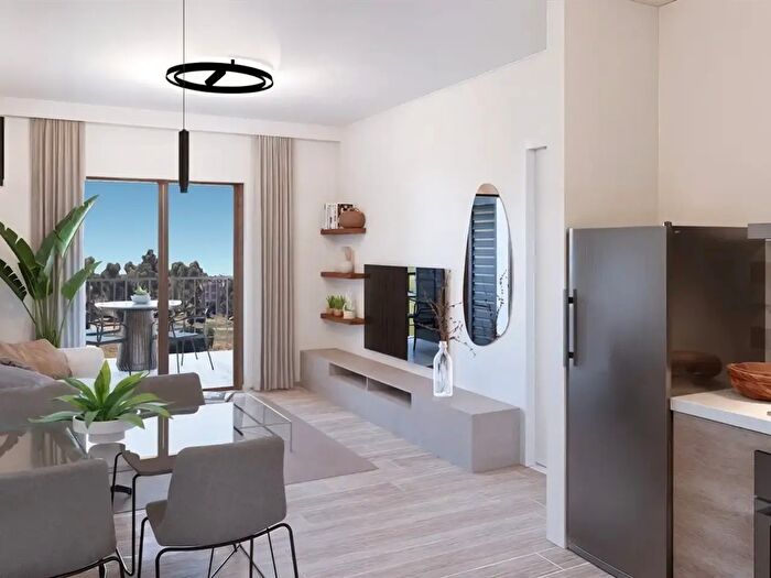 Appartamento trilocale in vendita in Viale Francesco Caltagirone, Roma