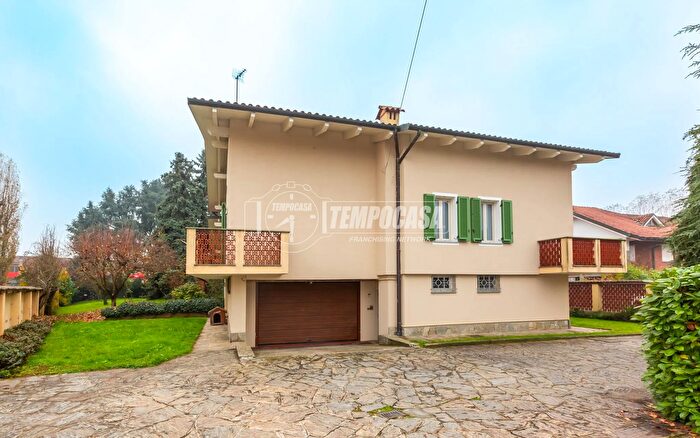 Case in Vendita e in Affitto - 3