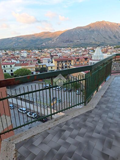 Appartamento bilocale in vendita in Via S Razzino, Mondragone