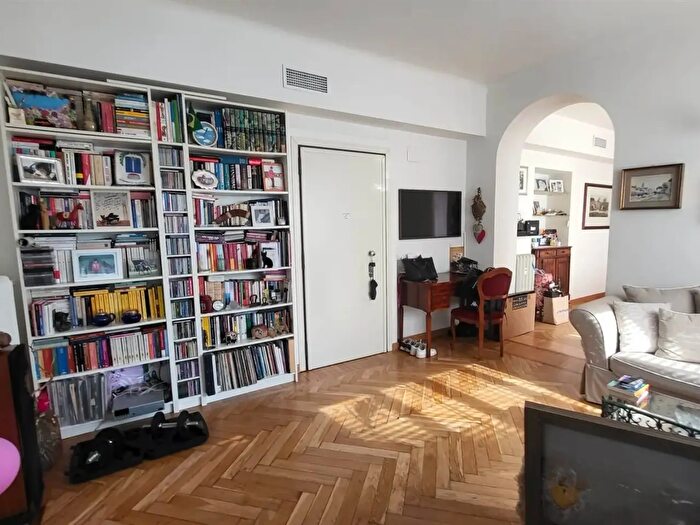 Appartamento quadrilocale in vendita in Via Nirone, Milano
