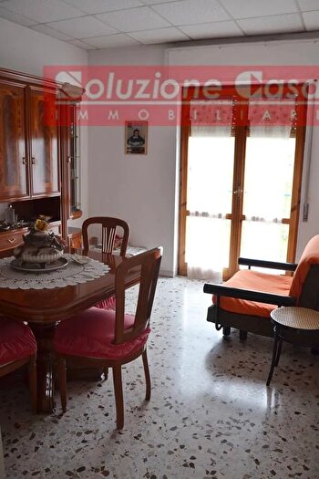 Appartamento trilocale in vendita in Via Balilla, Canosa Di Puglia