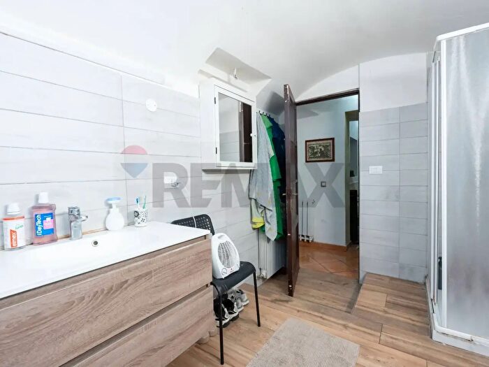 Casa con 9 locali in vendita in Via a Malerba, Gravina Di Catania