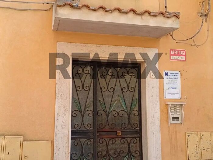 Appartamento con 5 locali in vendita in Favara