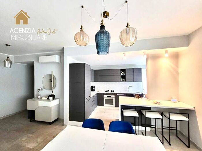 Appartamento quadrilocale in vendita in Via Sestio Calvino, Roma