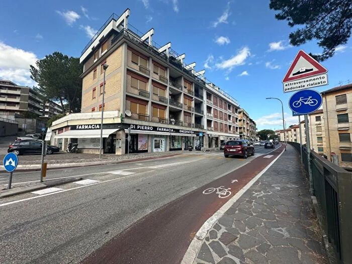 Appartamento trilocale in vendita in Via San Marino, Teramo