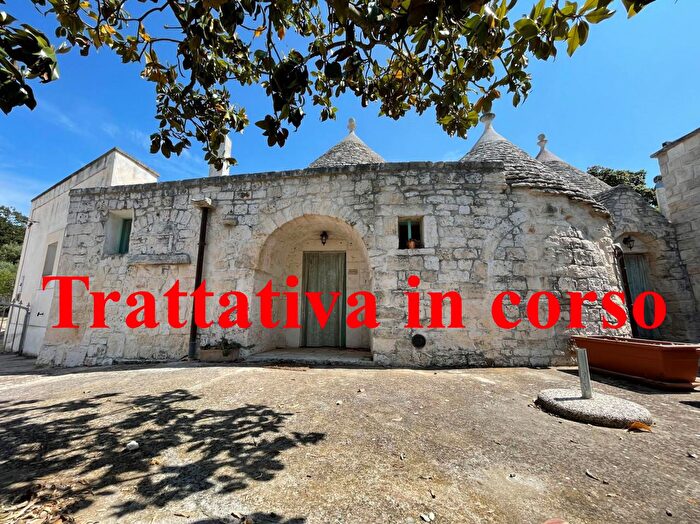 Casa con 6 locali in vendita in Contrada Nunzio, Locorotondo