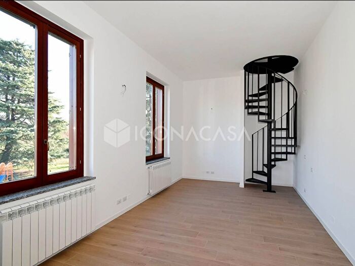 Appartamento bilocale in vendita in Via Olona, Parabiago