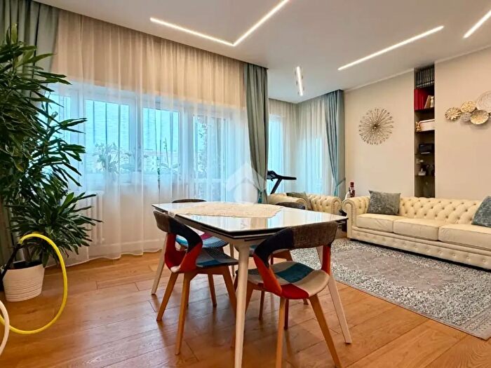 Appartamento quadrilocale in vendita in Via Baltimora, Torino