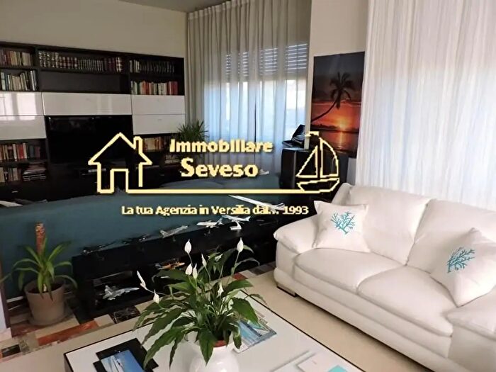 Casa con 7 locali in vendita in San Giovanni Bosco, Pietrasanta