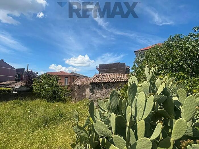 Casa con 7 locali in vendita in Via S Tenente Vincenzo Saitta, Randazzo