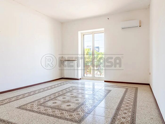 Appartamento trilocale in vendita in Via Padova, Bisceglie