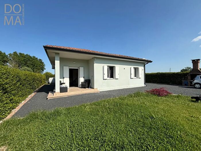Casa bilocale in vendita in Ariano Nel Polesine