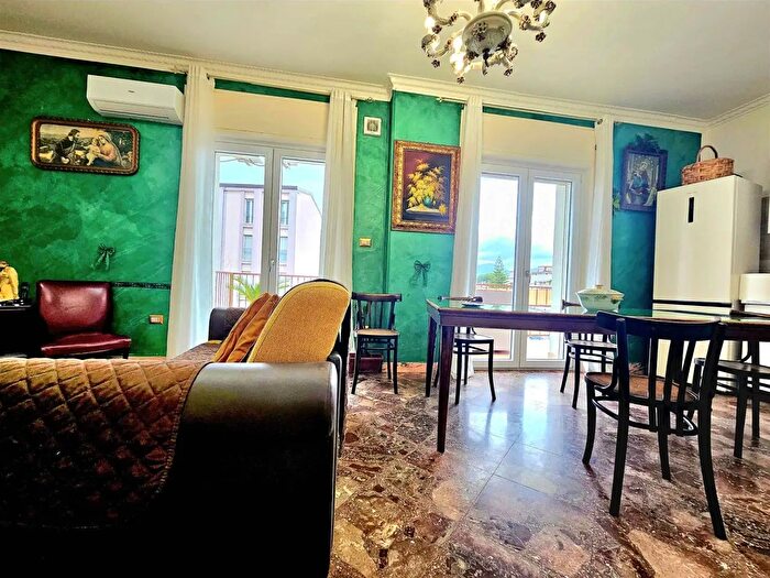 Appartamento quadrilocale in vendita in Via Fronda, Nocera Inferiore