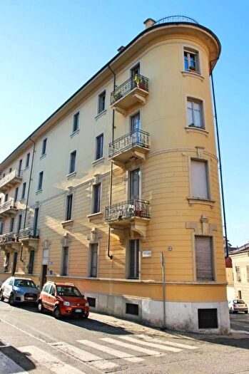Appartamento con 13 locali in vendita in Via Martiri della Libertà Bis Torino, Torino