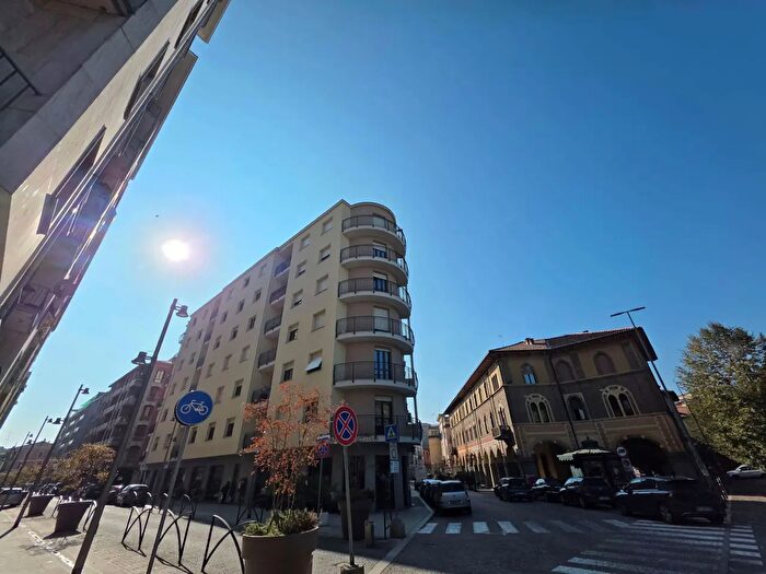 Appartamento con 5 locali in vendita in Alessandria