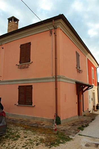 Casa con 5 locali in vendita in Via Martiri Cerreto Miglianico, Miglianico